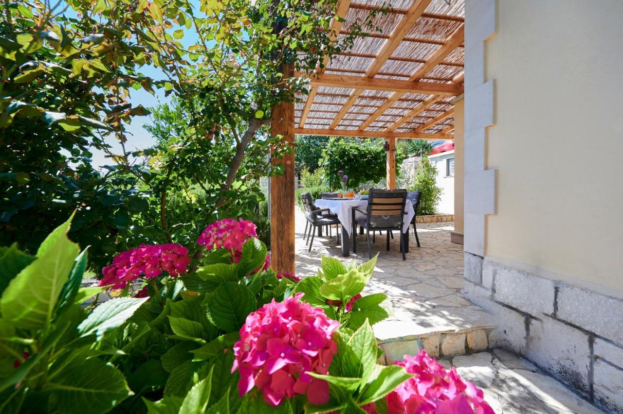 Unique House Split Villa Екстериор снимка