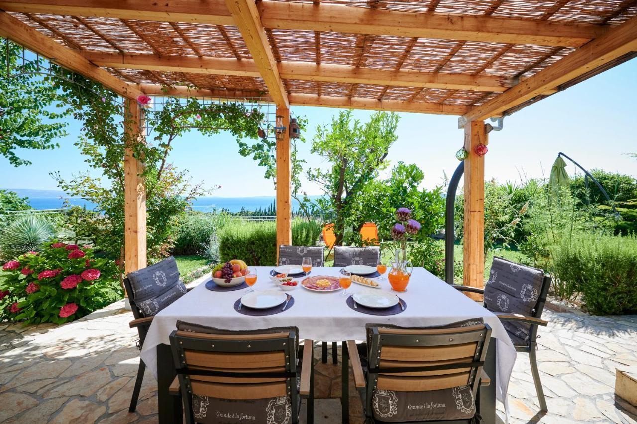 Unique House Split Villa Екстериор снимка