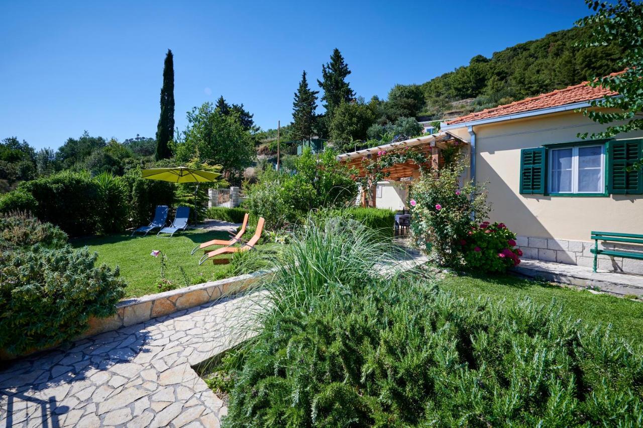 Unique House Split Villa Екстериор снимка